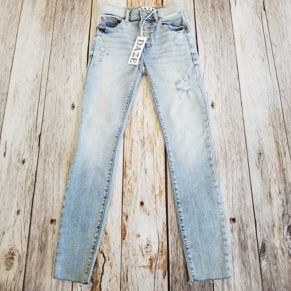 Lulus Daze Crop Hi Rise Skinny Jeans 26 Actual 23